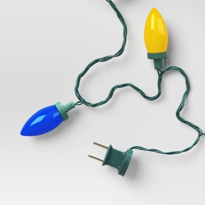 25ct LED C9 Classic Glow Indoor Outdoor Christmas String Lights With Green Wire - Wondershop™ 6 25ct LED C9 Classic Glow Indoor Outdoor Christmas String Lights With Green Wire - Wondershop™ - Image 4